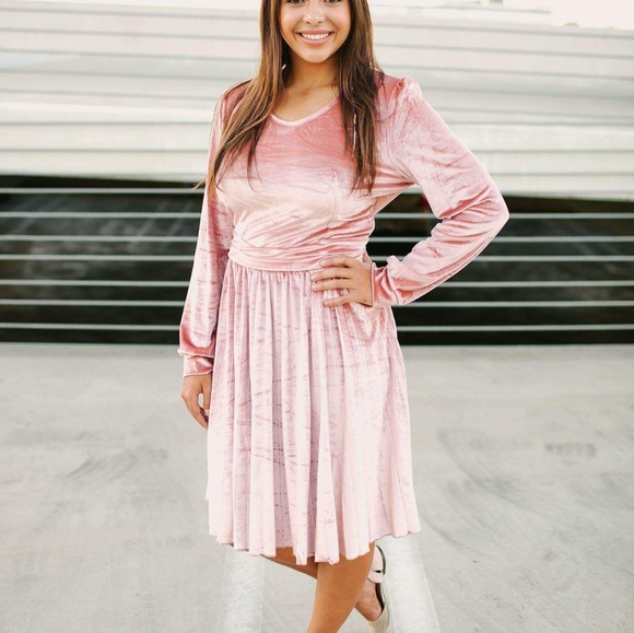 Cheyenne dress - Picture 2 of 3